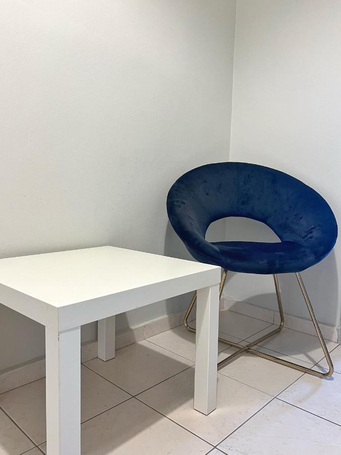 Mario's Comfortable Local Apartment, Next To Metro Station, Close To Acropolis Apartment *