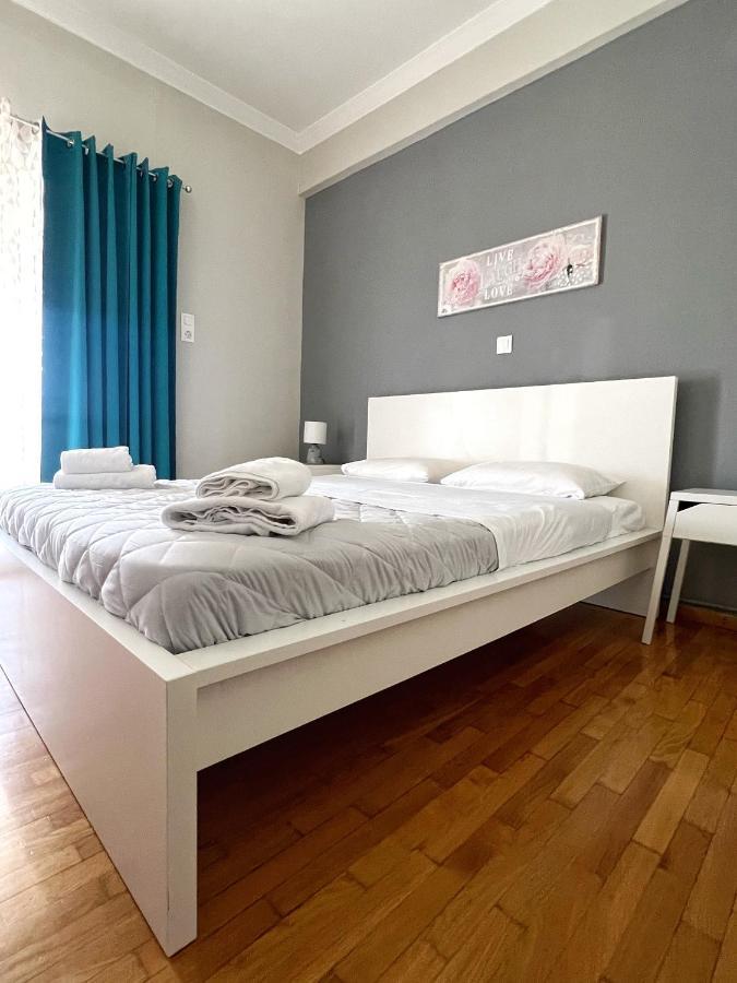 Apartment Mario's Comfortable Local Apartment, Next To Metro Station, Close To Acropolis